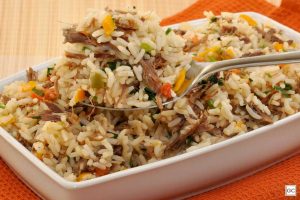 Receita-de-Arroz-temperado-na-pressão