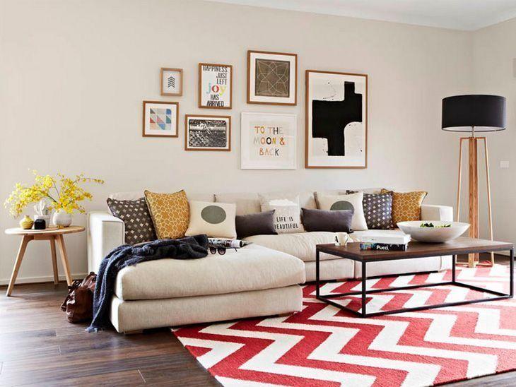 sala de estar decorada com quadros