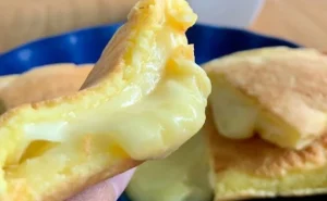 pao-de-queijo-de-frigideira-1-730x449