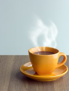 Receita de Chocolate Quente Cremoso mais gostoso do que o de cafeteria