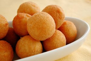 962766000000-Bolinha-de-queijo