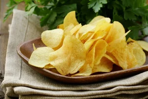 como-fazer-batata-chips-de-forno