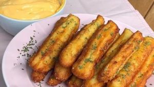 churros-de-batata-com-molho-de-queijo