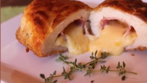 peito-de-frango-recheado-com-bacon-presunto-e-queijo-623x350
