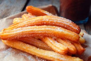 receita-de-churros-caseiro-scaled