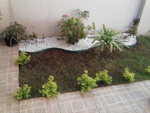 jardim pequeno e simples