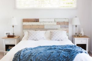 cabeceira da cama de pallet