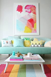 sala de estar com tons pastel