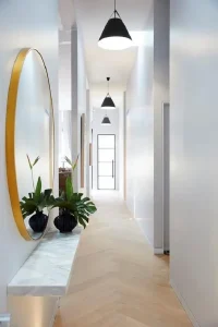 Modelo-de-luminária-pendente-para-corredor-na-cor-preta.-Fonte-Pinterest