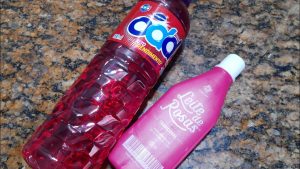 uso de detergente e leite de rosas