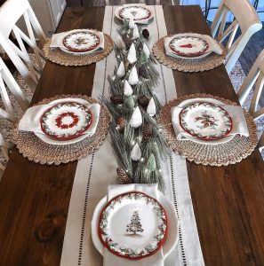 mesa com decoração simples para natal