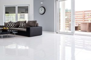 piso de porcelanato polido