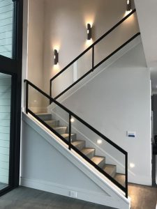 estilos de corrimão de escada de vidro
