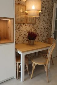 mesa compacta em cozinha pequena